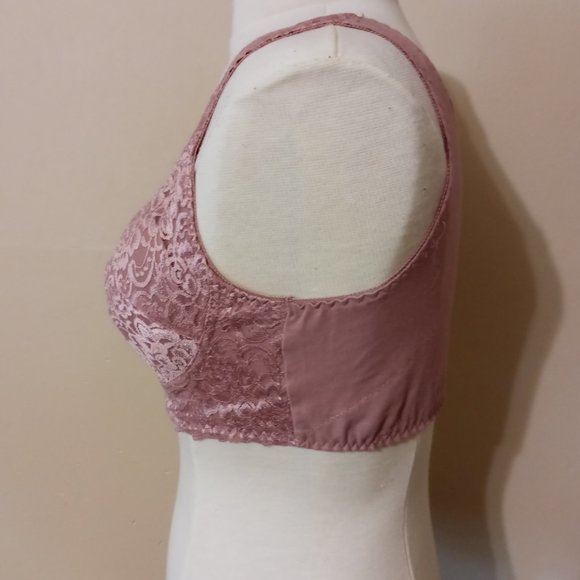 Pink Lace Bra - Picture 3 of 11